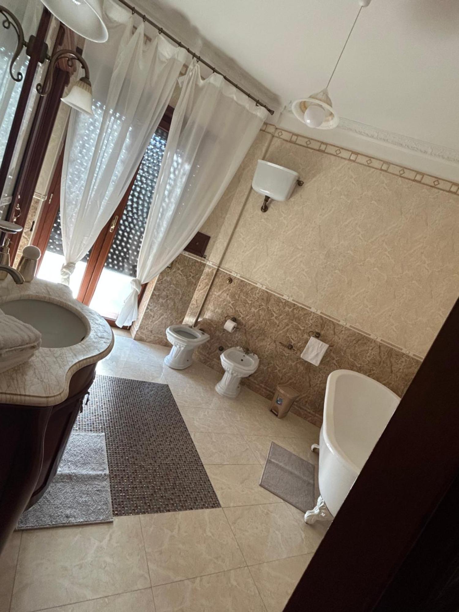 Luxury_C3 Apartment Наполи Екстериор снимка